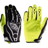 SE Pro Glove