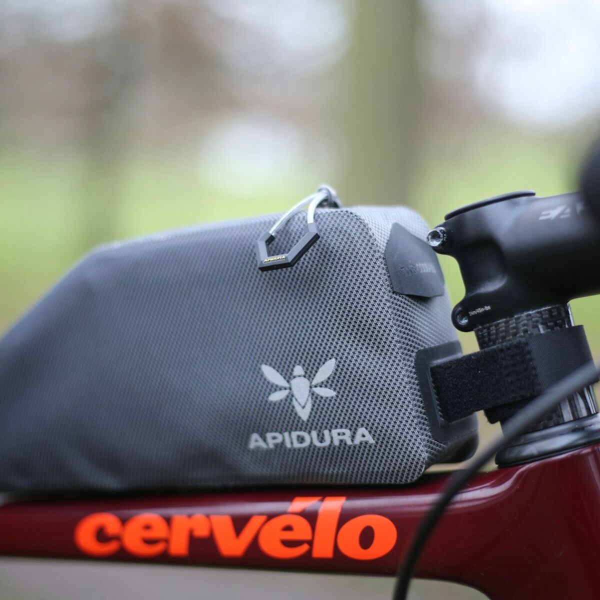 Apidura Expedition Bolt-On Top Tube Pack - Accessories