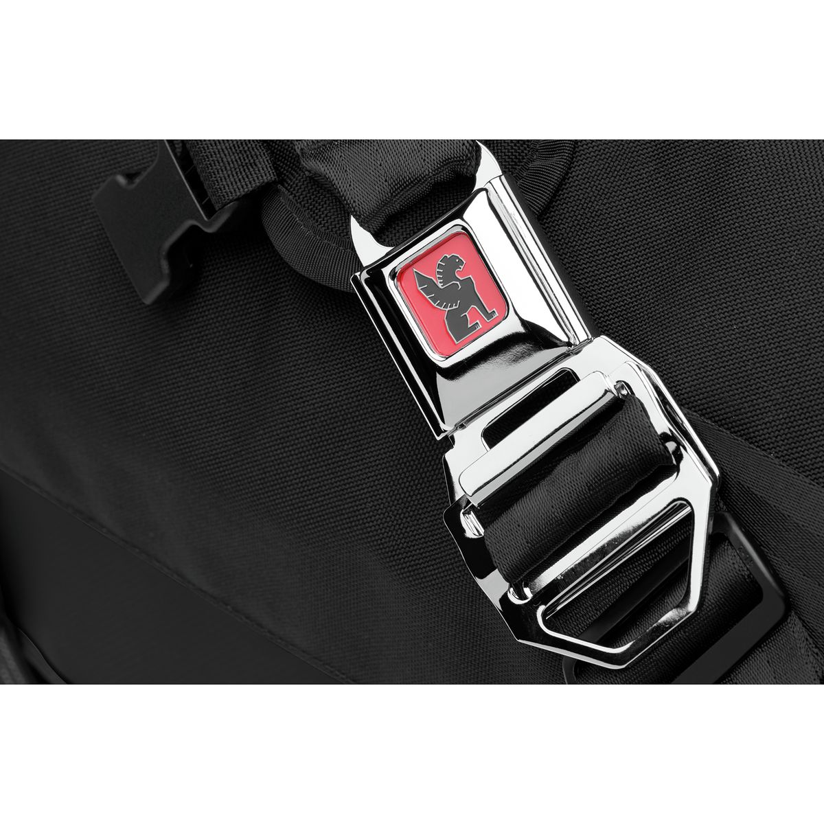Chrome Metropolis 40L Messenger Bag - Accessories
