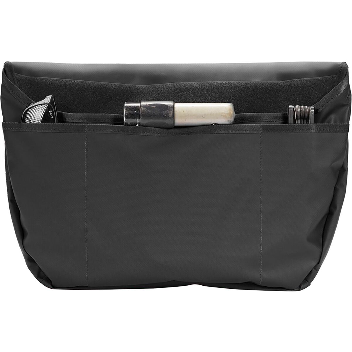 Chrome Simple 12L Messenger MD Bag - Accessories