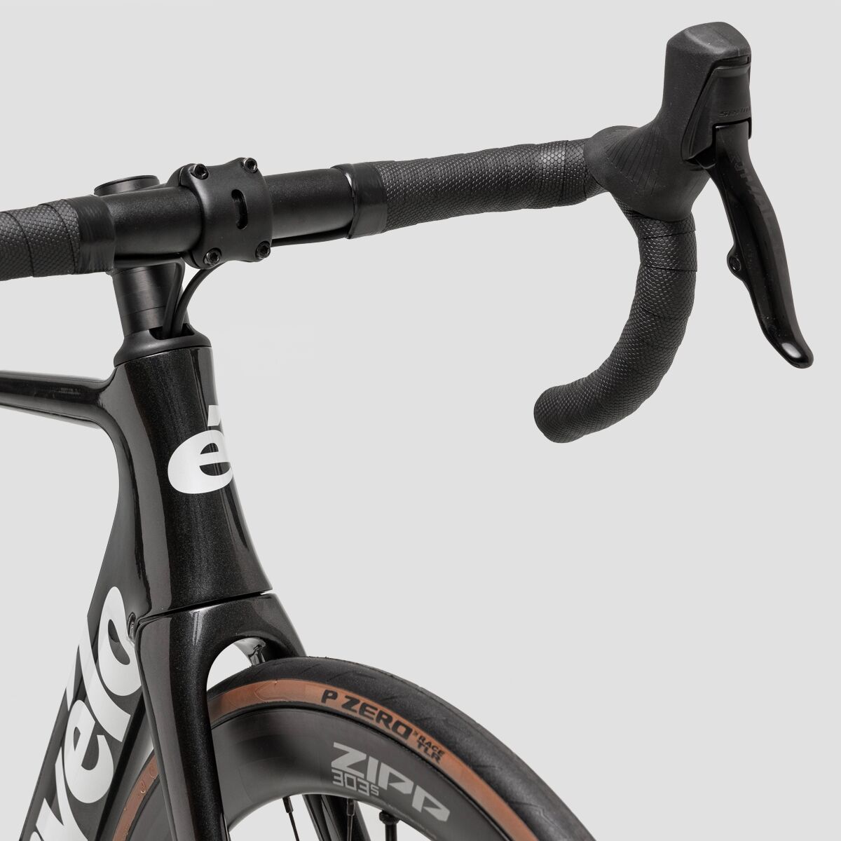 Cervelo Soloist Rival AXS Carbon Wheel Exclusive Road Bike - Bikes