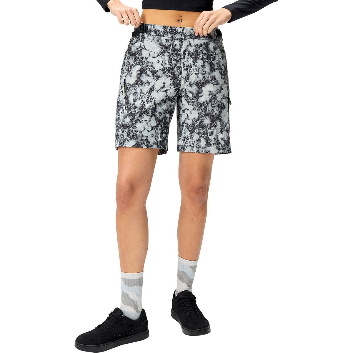 Endura Endura Sultrac Humvee 8in Short - Women's Dispersed Floral, XL