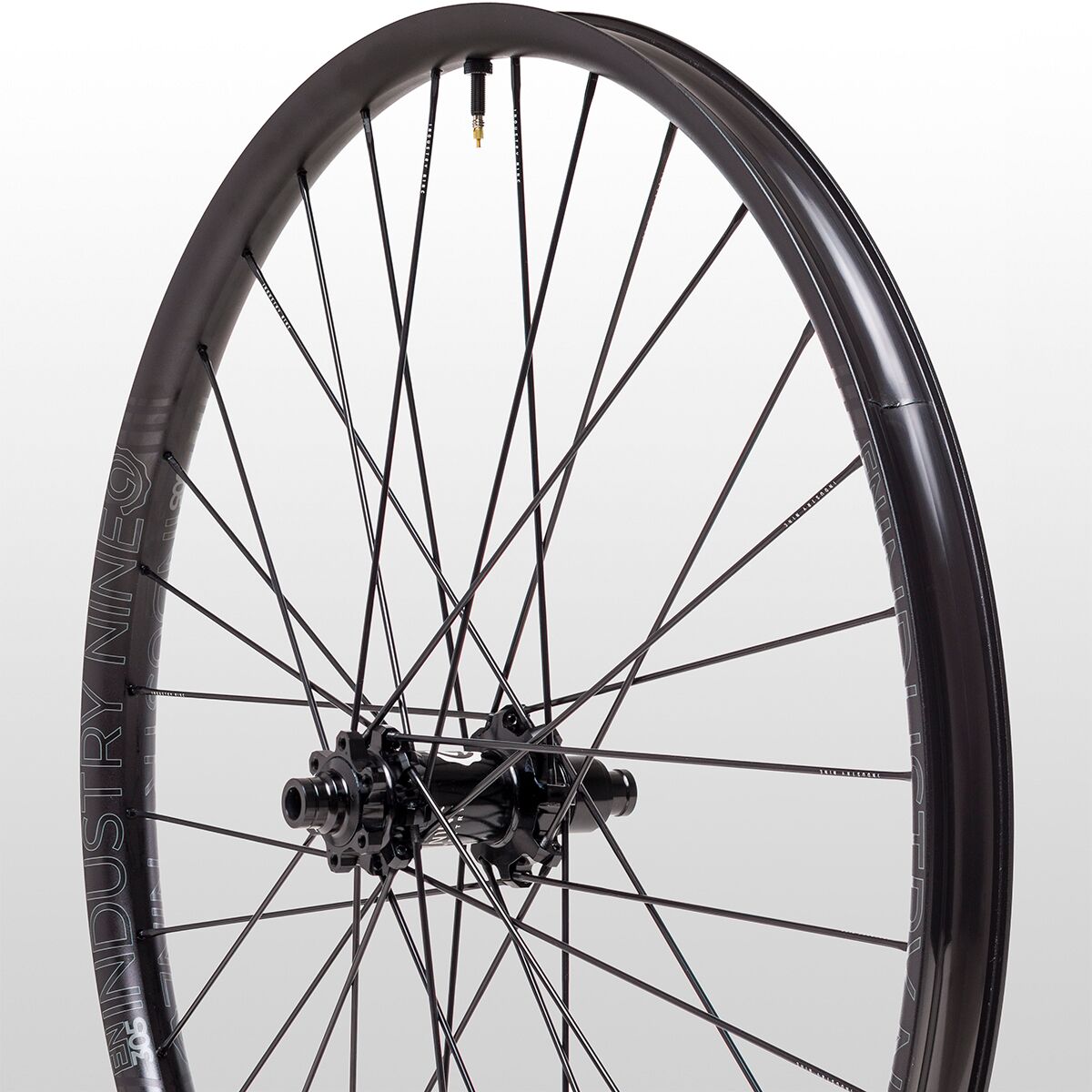 Industry Nine Hydra Enduro 305 V3 27.5in Boost Wheelset Components
