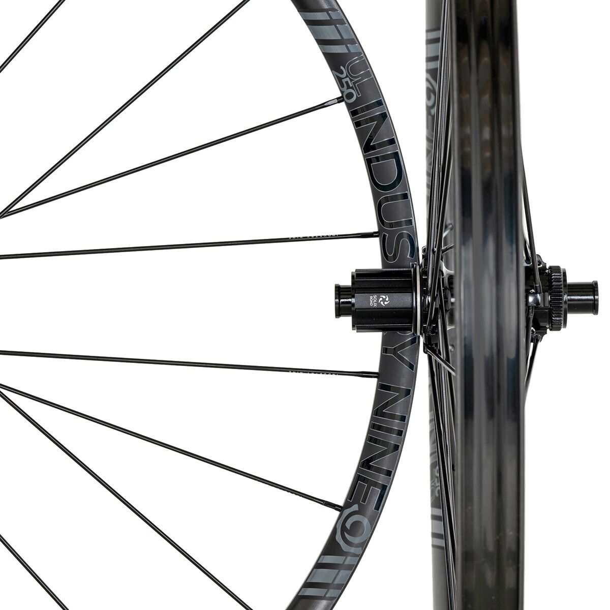 Industry Nine UL250 Solix G Carbon Disc Wheelset - Components