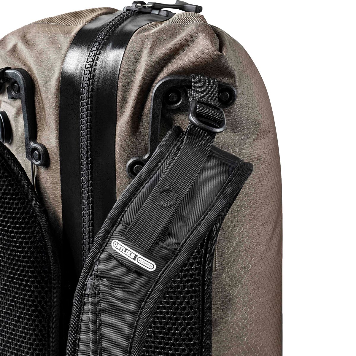 ASSOS x ORTLIEB アトラック バックパック 25L 未使用新品レア ASSOS x ORTLIEB アトラック バックパック 25L 未使用新品レア