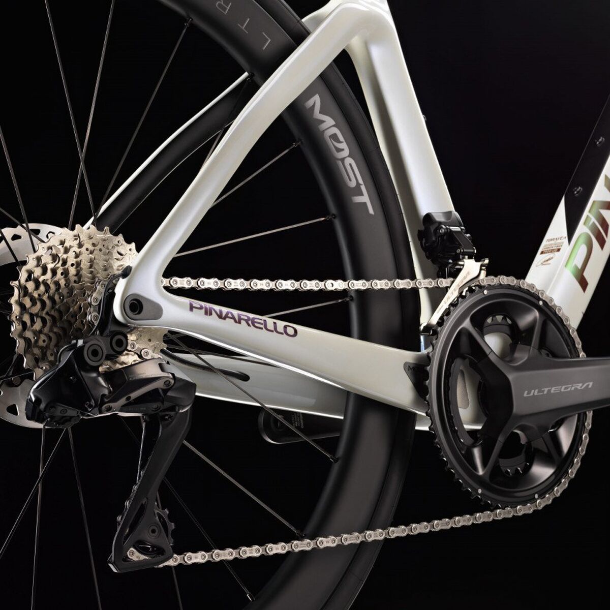 Pinarello F7 Ultegra Di2 Ultrafast 45 Carbon Wheel Road Bike - Bikes
