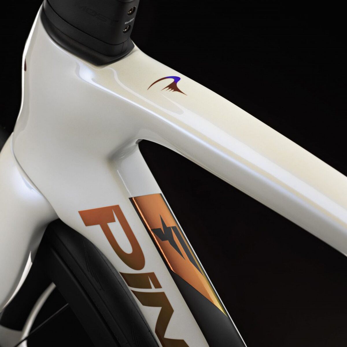 Pinarello F7 Ultegra Di2 Ultrafast 45 Carbon Wheel Road Bike - Bikes