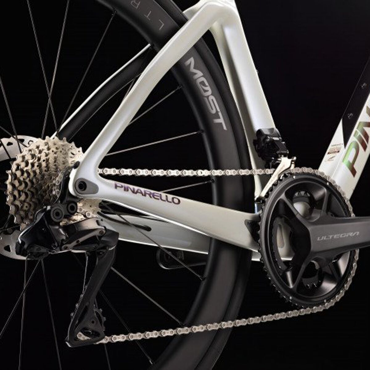 Pinarello F7 Ultegra Di2 Ultrafast 45 Carbon Wheel Road Bike - Bikes
