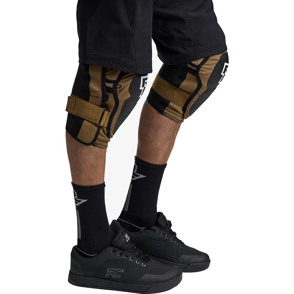 Race Face Roam Knee Pad - Men