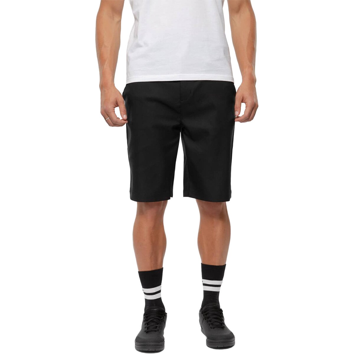 Sweet Protection Men's Sweet Short in Black - Size: Medium