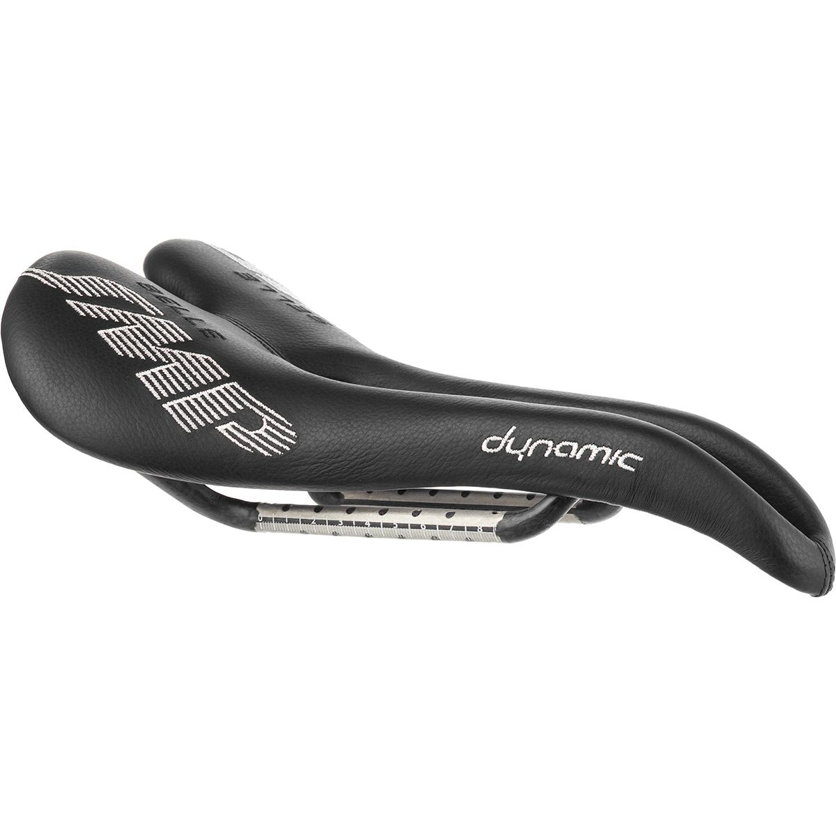 SELLE SMP dynamic 黒　カーボンレール BK.jpg