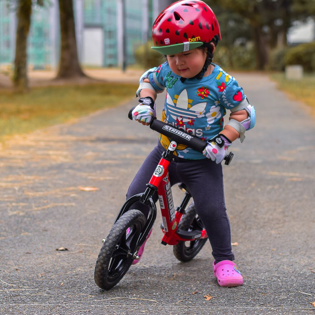 STRIDER Save the Children Model 12インチ 楽天市場】【正規品】 ストライダー 12インチ セーブ・ザ