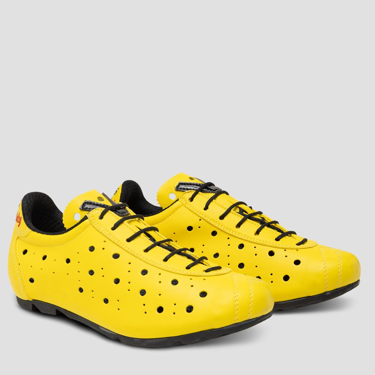 (取寄) 1976 クラシック SPD サイクリング シューズ Vittoria Cycling Shoes 1976 Classic SPD Cycling Shoe Yellow Vittoria Cycling Shoes 1976 Classic SPD Cycling Shoe - Men