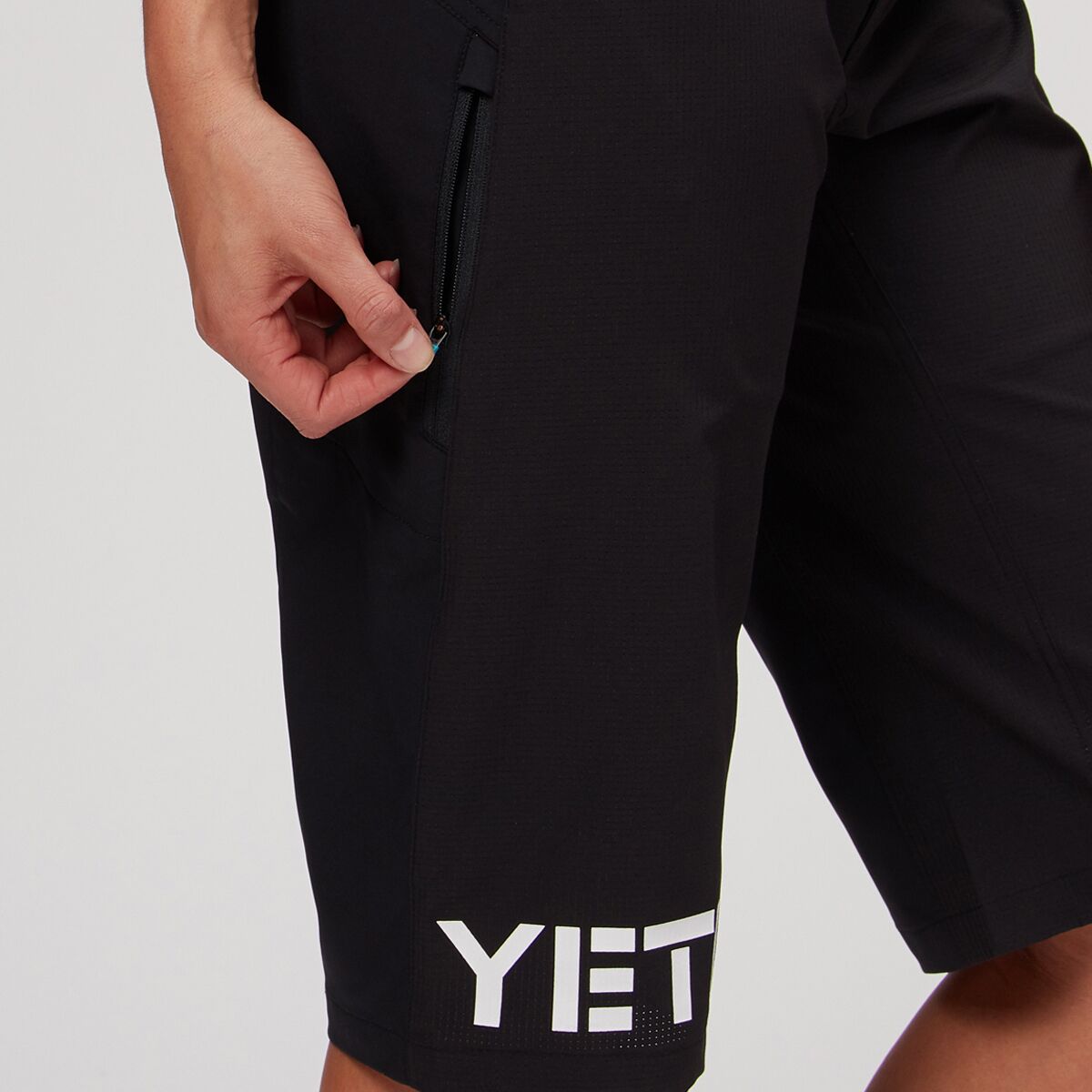 Yeti Cycles Women's Enduro Short in Black - Size: Xs