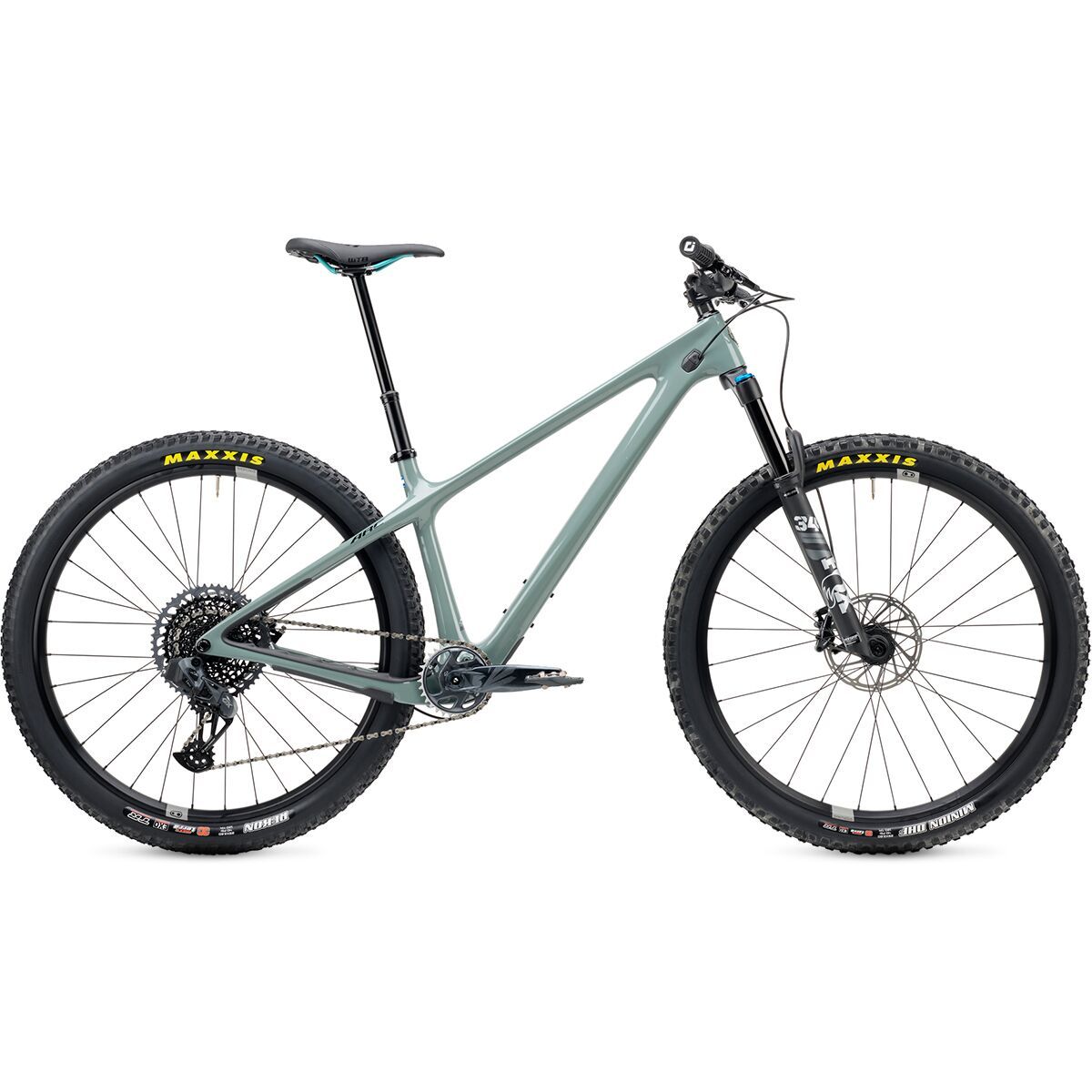 Hardtail Competitive Cyclist