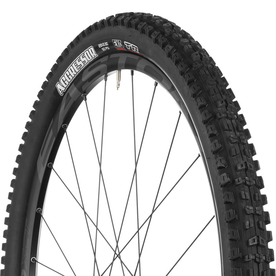 Maxxis Aggressor EXO/TR 29in Tire 