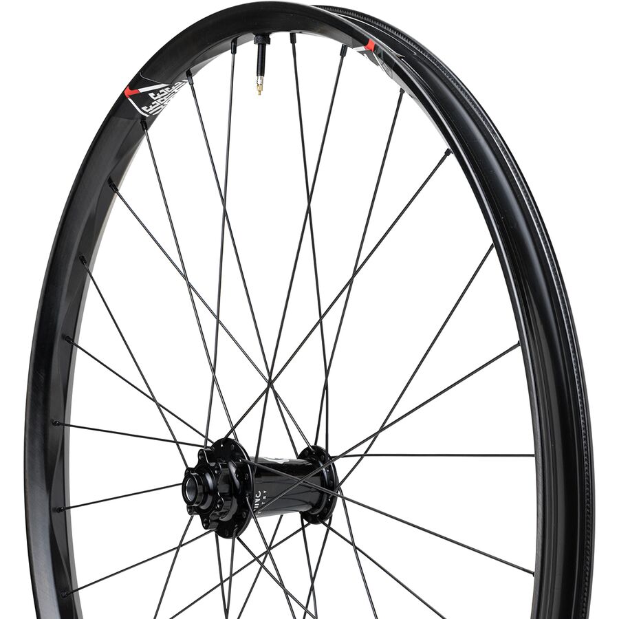 We Are One Convergence Triad I9 Hydra 29in Boost Wheelset - Components