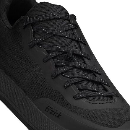 Fi'zi:k Gravita Versor Flat Cycling Shoe - Men's - Men