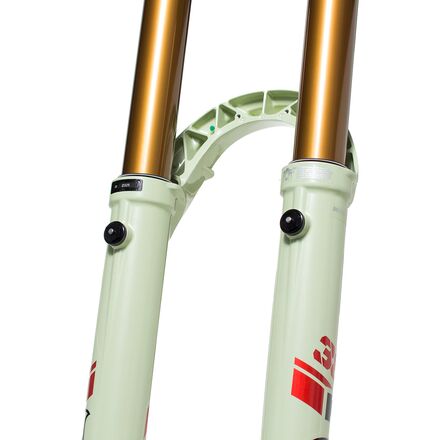 FOX 38 FACTORY 27.5インチ180mmストロークBoost FOX 38 FACTORY 27.5インチ180mmストロークBoost Fox 38 Factory