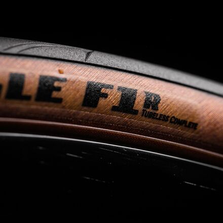 GOODYEAR　EAGLE F1　チューブレス　25mm　28mm　TAN Goodyear Eagle F1 R Tubeless Tire - Components