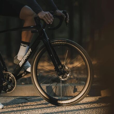 Mavic Cosmic SL 45 Disc Wheelset - Components