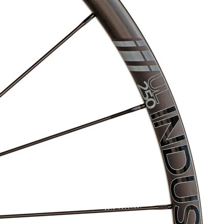 Industry Nine UL250 Solix G Carbon Disc Brake Wheelset - Components