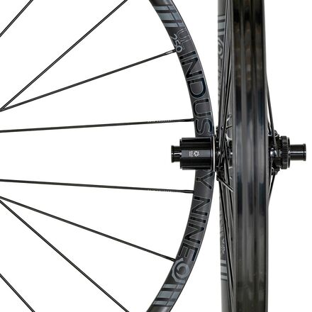 Industry Nine UL250 Solix G Carbon Disc Brake Wheelset - Components