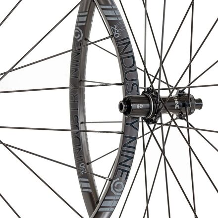 Industry Nine UL250 Solix G Carbon Disc Brake Wheelset - Components