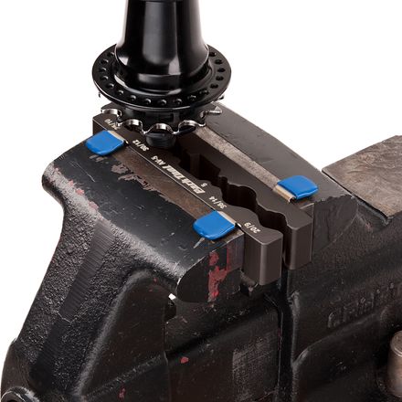 Park Tool AV-5 Axle and Spindle Vise Inserts - Accessories