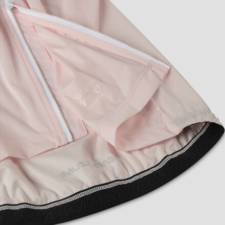 Pearl Izumi Pro Barrier Jacket | A Pearl Izumi Pro Barrier Jacket | A