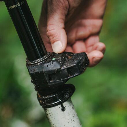 RockShox Reverb AXS Dropper Seatpost - Components