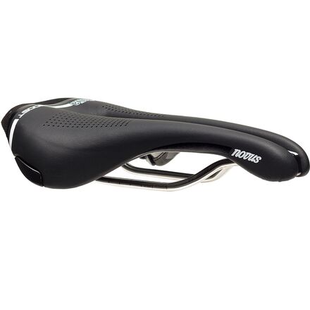 Selle Italia Novus Boost Superflow Saddle - Components