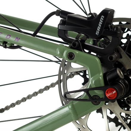 Santa Cruz Bicycles Chameleon 29 D Complete Mountain Bike - 2017