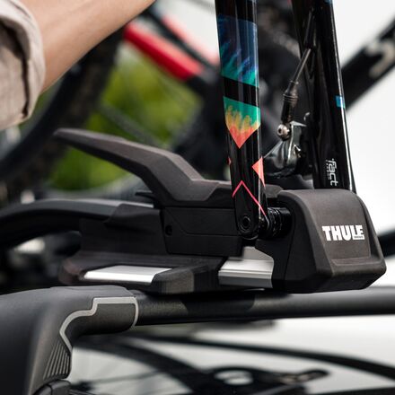 THULE キャリアマウント 4個セット 7106/6007 Thule Evo Flush Rail | Thule | 日本