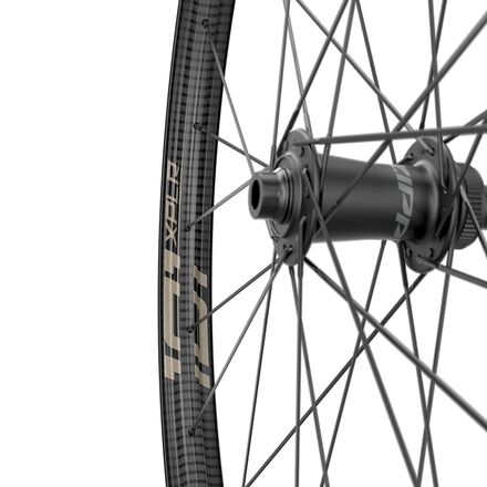 ZIPP 101 XPLR 650b フロント Zipp 101 XPLR Tubeless Disc Front Wheel - 650b – RA Cycles